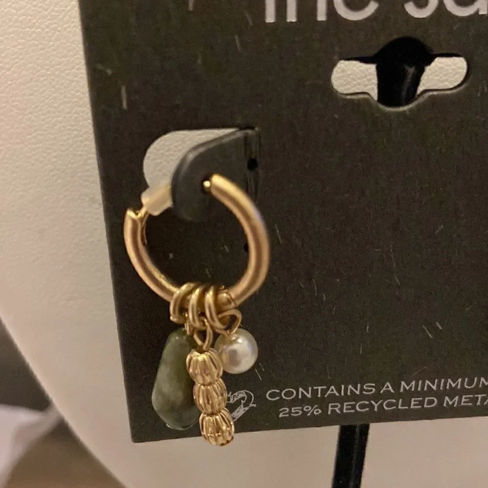 The Sak NWT Gold color Loop with gold beans green stone and pearl